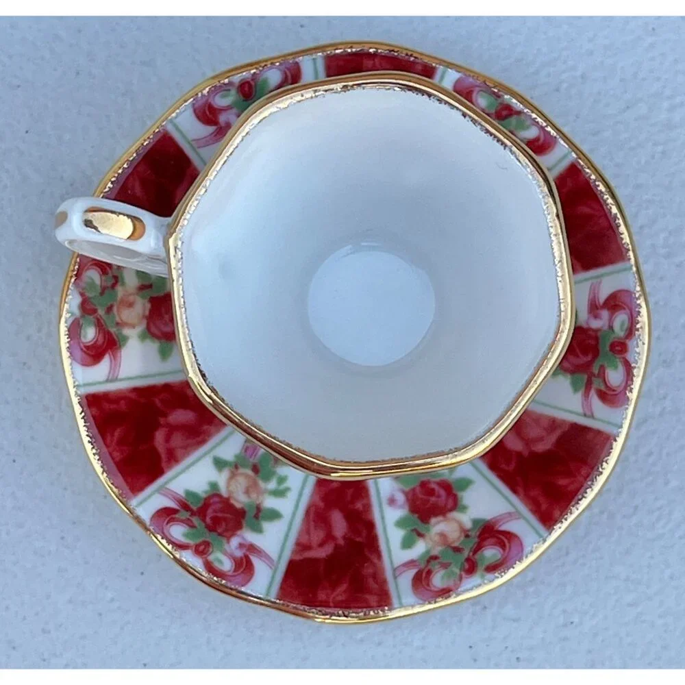 Royal Albert Old Country Roses Ruby Damask Miniature China Teacup & Saucer Set